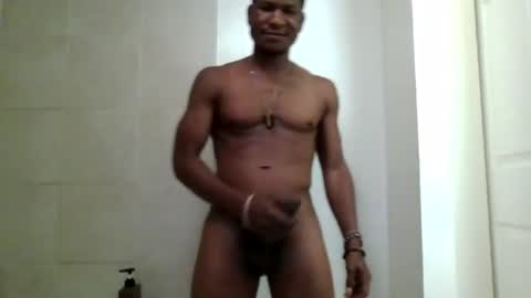 Snapshot of mightymandingo chatting on June 14, 10:23 pm Mightymandingo online show from June 14, 10:23 pm