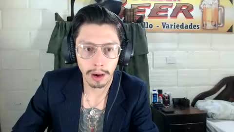 Snapshot of miguel__98 chatting on June 15, 12:18 pm Miguel Independent Model online show from June 15, 12:18 pm