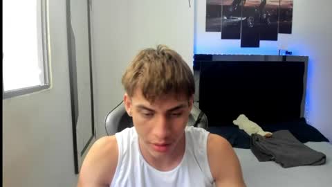 Snapshot of miguel_hz chatting on July 28, 7:04 pm Miguel Hernandez online show from July 28, 7:04 pm
