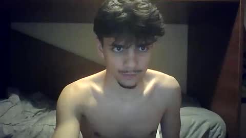 Snapshot of migueltomas34 chatting on June 10, 1:17 am migueltomas34 online show from June 10, 1:17 am