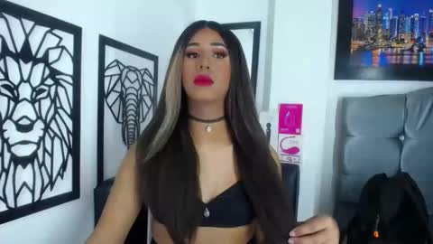 Snapshot of miha_califa chatting on June 3, 1:03 pm miha_califa online show from June 3, 1:03 pm