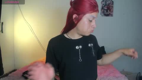 Snapshot of mihaa_adams chatting on May 5, 2:52 am MIHAA-ADAMS online show from May 5, 2:52 am