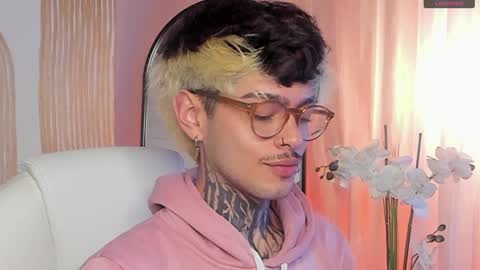 MIHAIL LEROY finally independent model online show from December 10, 9:11 pm