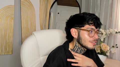 MIHAIL LEROY finally independent model online show from February 3, 11:47 pm