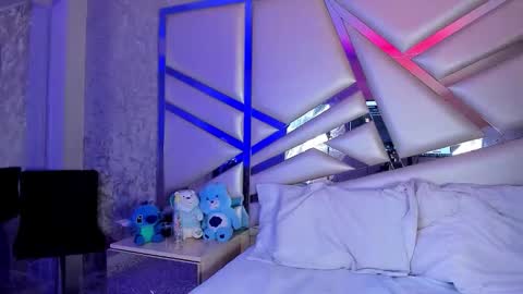 MIA 3 online show from October 30, 3:30 am