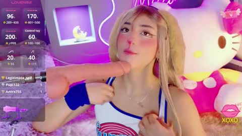   online show from March 9, 12:31 pm