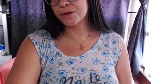 Snapshot of miia_big1boobs chatting on November 25, 7:36 pm miia big1boobs online show from November 25, 7:36 pm