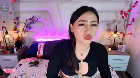 Miia Paris online show from February 7, 5:22 am