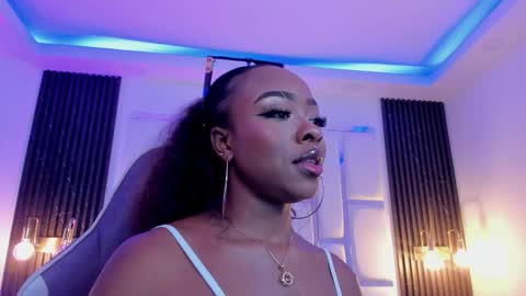 Snapshot of miia_schwarz chatting on November 6, 11:48 pm Miia Schwarz online show from November 6, 11:48 pm