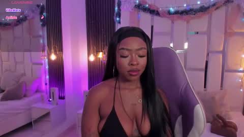 Snapshot of miia_schwarz chatting on December 4, 11:02 pm Miia Schwarz online show from December 4, 11:02 pm