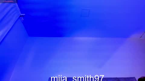 Snapshot of miia_smith97 chatting on September 12, 9:48 pm mia online show from September 12, 9:48 pm