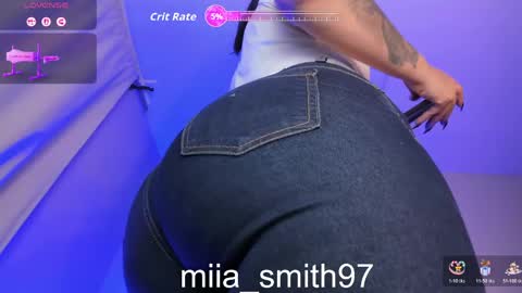 Snapshot of miia_smith97 chatting on May 4, 9:11 pm mia online show from May 4, 9:11 pm