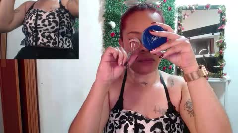 Snapshot of miia_spencer_ chatting on September 9, 12:05 pm miia online show from September 9, 12:05 pm