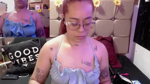 Snapshot of miia_spencer_ chatting on September 16, 4:08 pm miia online show from September 16, 4:08 pm