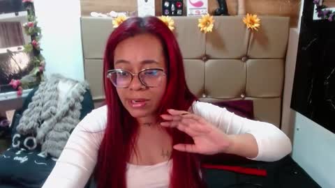 Snapshot of miia_spencer_ chatting on October 10, 7:02 pm miia online show from October 10, 7:02 pm