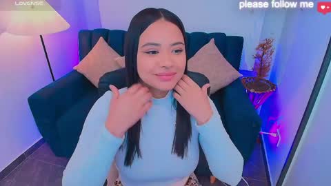 Snapshot of miiaa7_ chatting on May 13, 6:11 am Ma is my name I invite you to check out my wish list for my birthday online show from May 13, 6:11 am