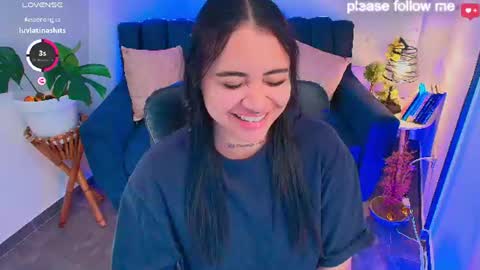 Snapshot of miiaa7_ chatting on July 18, 3:05 pm Ma is my name I invite you to check out my wish list for my birthday online show from July 18, 3:05 pm