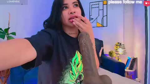Snapshot of miiaa7_ chatting on July 21, 2:19 pm Ma is my name I invite you to check out my wish list for my birthday online show from July 21, 2:19 pm