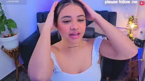 Snapshot of miiaa7_ chatting on August 4, 12:08 pm Ma is my name I invite you to check out my wish list for my birthday online show from August 4, 12:08 pm