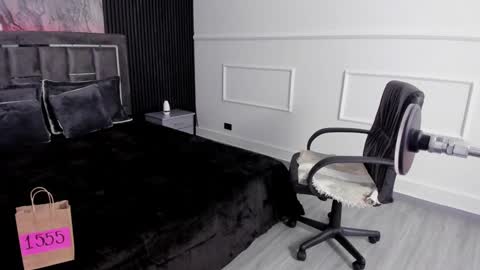 Snapshot of miiaamonroee chatting on January 31, 3:30 am Mia Monroe online show from January 31, 3:30 am