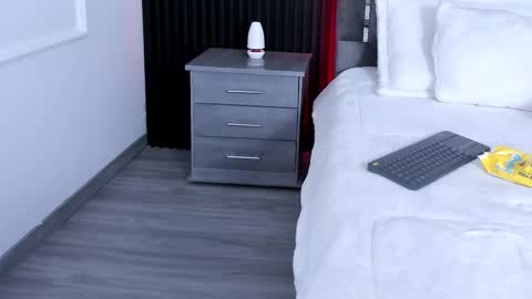 Snapshot of miiaamonroee chatting on February 23, 6:28 am Mia Monroe online show from February 23, 6:28 am