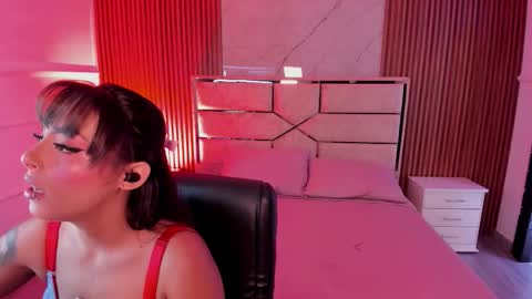 Mia Monroe online show from December 20, 7:32 pm