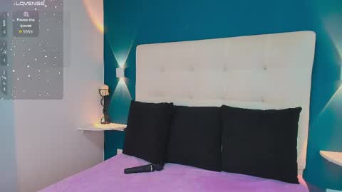 Snapshot of miiacarter_ chatting on May 21, 12:34 pm MIA online show from May 21, 12:34 pm