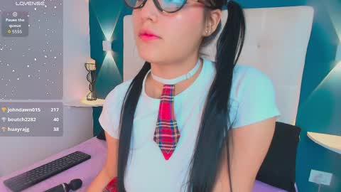 Snapshot of miiacarter_ chatting on May 31, 3:26 am MIA online show from May 31, 3:26 am