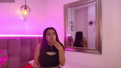 Miilky   online show from March 15, 3:45 am