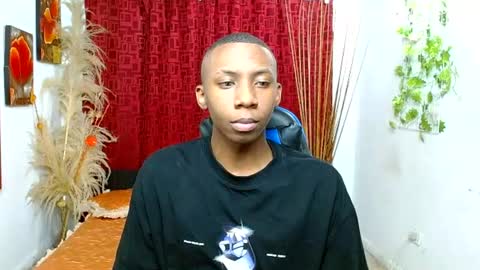 Snapshot of miilo18 chatting on March 15, 3:23 am milo online show from March 15, 3:23 am