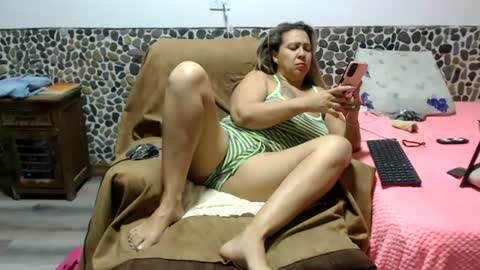 Snapshot of miilu74 chatting on July 8, 3:00 am Miilu74 online show from July 8, 3:00 am