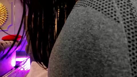 miilu  online show from December 27, 7:18 am