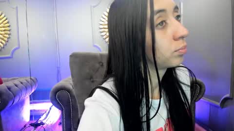 miilu  online show from February 2, 9:19 am