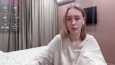 Mika online show from November 24, 10:53 pm