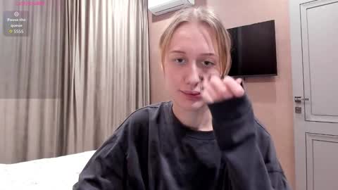 Mika online show from December 13, 11:21 pm