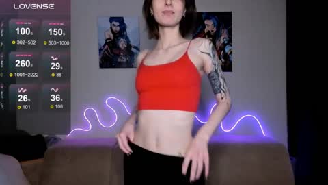 Snapshot of mika_reid chatting on June 4, 11:05 am Mika online show from June 4, 11:05 am