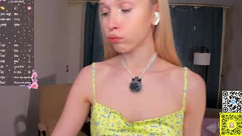 Angel girl online show from June 2, 8:00 pm