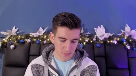 mikael online show from November 29, 4:48 am