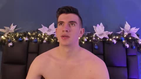 mikael online show from December 16, 3:44 am