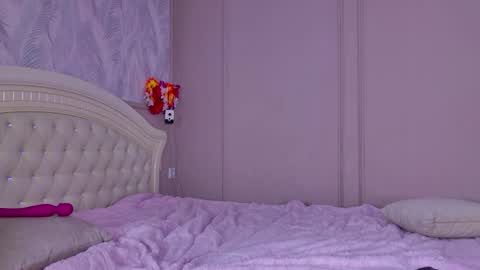 mikameow online show from May 31, 6:20 pm