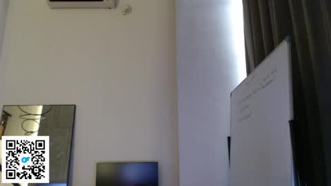 Mikamilkies online show from May 26, 10:33 am