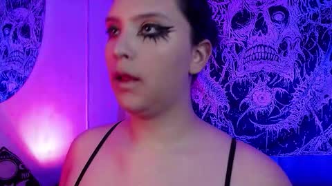 Mika online show from November 23, 10:31 pm