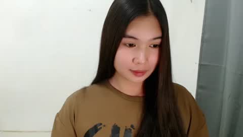 Snapshot of mikayla_slut chatting on October 13, 9:48 pm Kyla online show from October 13, 9:48 pm