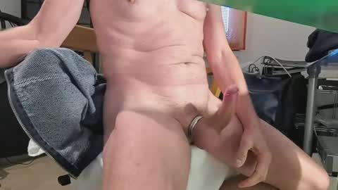 Snapshot of mike4playhot chatting on October 20, 2:06 pm mike4playhot online show from October 20, 2:06 pm