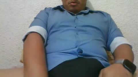 Snapshot of mike99109 chatting on April 8, 5:51 am mike99109 online show from April 8, 5:51 am