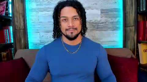Snapshot of mike_estevess chatting on June 20, 7:00 am online show from June 20, 7:00 am