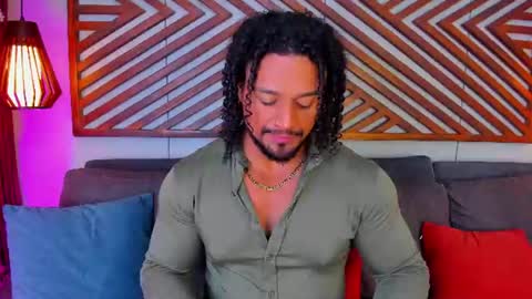 Snapshot of mike_estevess chatting on June 28, 6:30 am online show from June 28, 6:30 am