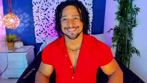 Snapshot of mike_estevess chatting on July 26, 6:21 am online show from July 26, 6:21 am
