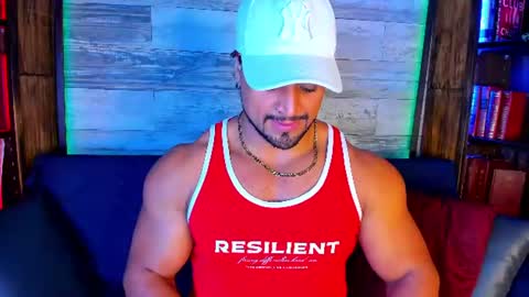 Snapshot of mike_estevess chatting on July 28, 6:53 am online show from July 28, 6:53 am