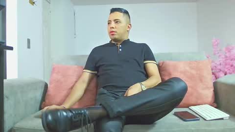 Im Mike online show from February 18, 12:23 pm